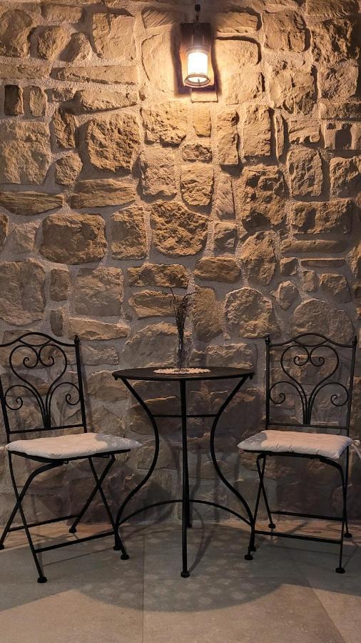 Milohnici Villa Alara - Charming Villa With Heated Swimming Pool מראה חיצוני תמונה