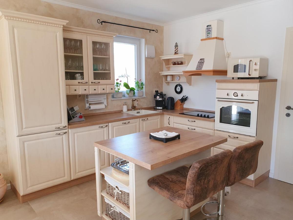 Milohnici Villa Alara - Charming Villa With Heated Swimming Pool מראה חיצוני תמונה