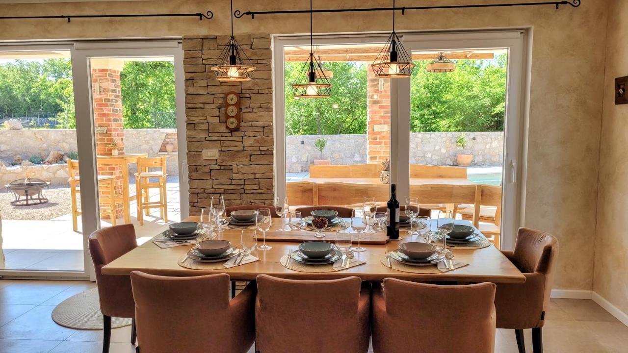 Milohnici Villa Alara - Charming Villa With Heated Swimming Pool מראה חיצוני תמונה