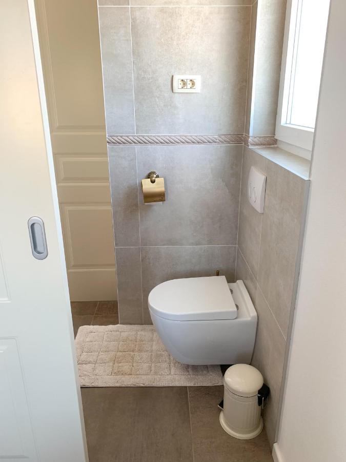 Milohnici Villa Alara - Charming Villa With Heated Swimming Pool מראה חיצוני תמונה