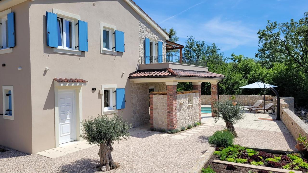 Milohnici Villa Alara - Charming Villa With Heated Swimming Pool מראה חיצוני תמונה